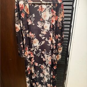 Floral mesh and black lace kimonos women’s size small